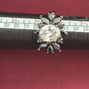 Elegant Black and Silver Women's Ring